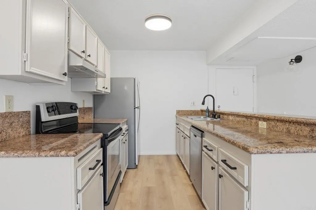 https://cdn.realtyfeed.com/cdn/127/307063585/b638535c28b4adbc630b2b120fa944e2.webp