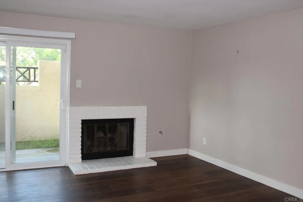 https://cdn.realtyfeed.com/cdn/127/307063629/40bda43555d57ccfb394e354aee8bf06.webp