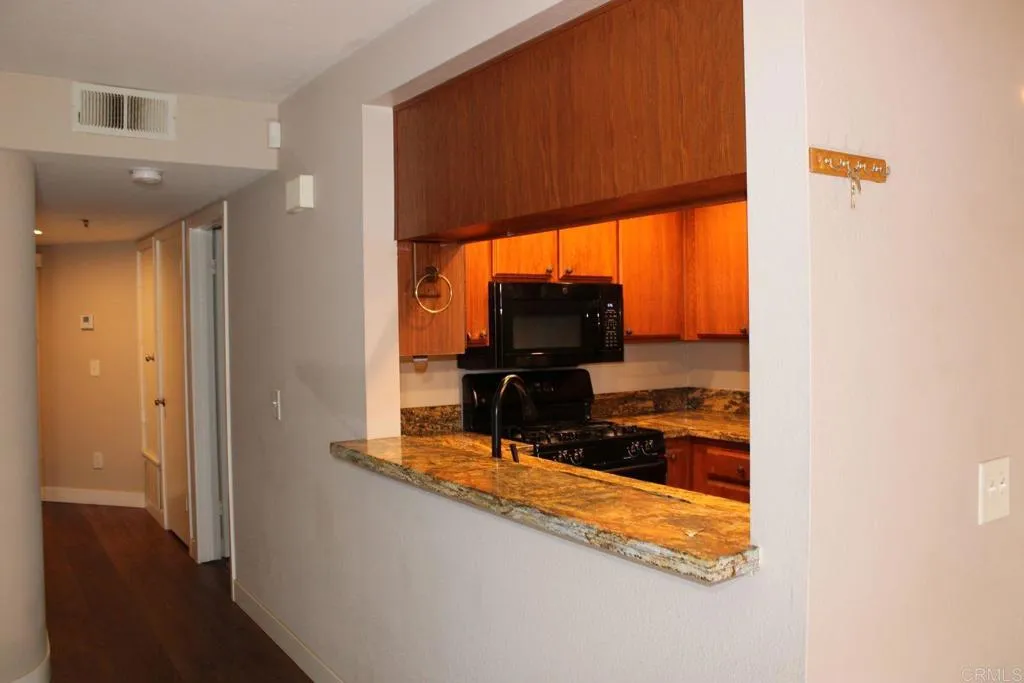 https://cdn.realtyfeed.com/cdn/127/307063629/84d3b4e944db8d7abbc1ce3cc13038e8.webp