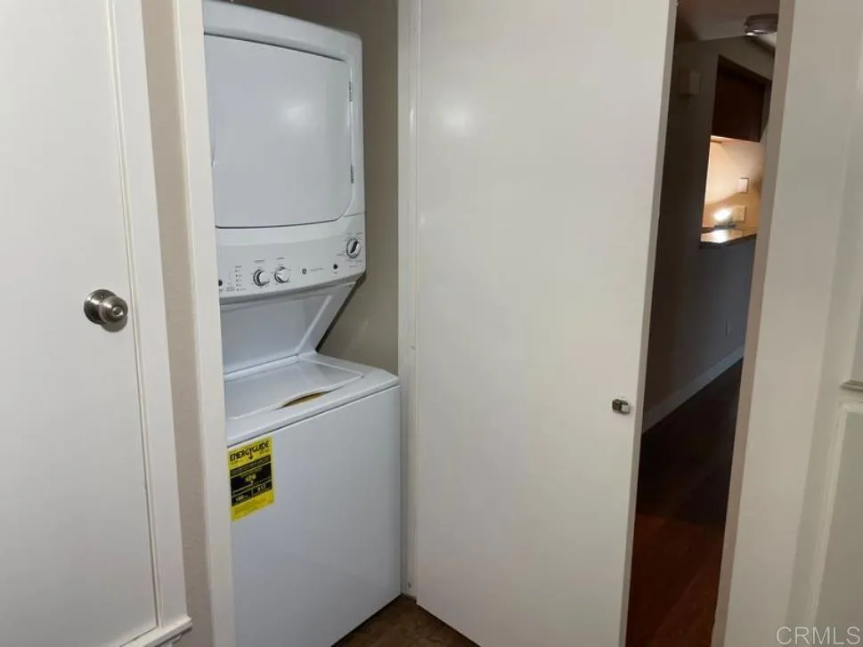 https://cdn.realtyfeed.com/cdn/127/307063629/8b965858d94271b5066a6e48bdc99176.webp