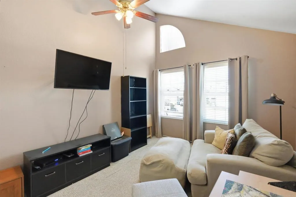 https://cdn.realtyfeed.com/cdn/127/307063636/53f0532c3d33cf5e2d434fc243d01b3a.webp