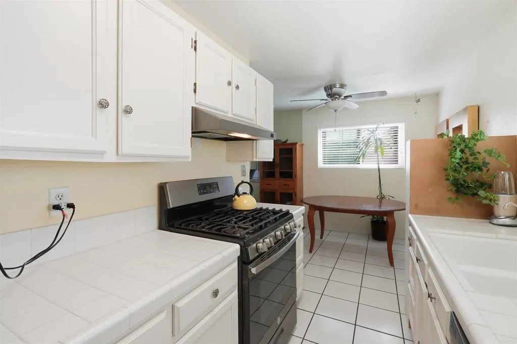 https://cdn.realtyfeed.com/cdn/127/307063636/7218f663f65ac90b081a9dba42298ae0.webp