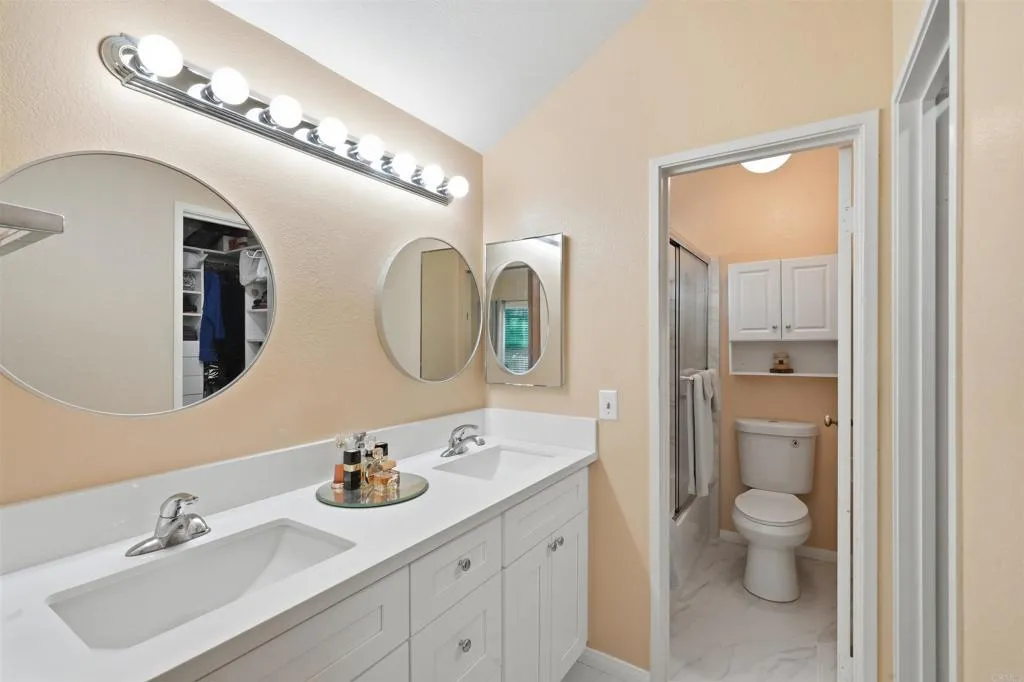 https://cdn.realtyfeed.com/cdn/127/307063636/a8cde1a2aa319c5c334365182d7bbffc.webp