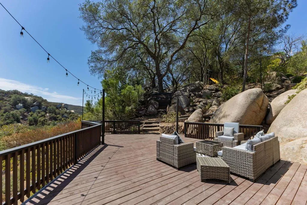 https://cdn.realtyfeed.com/cdn/127/307063748/7778530753254343dd40750d782fc6a5.webp