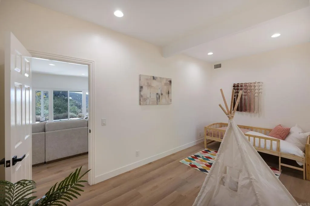 https://cdn.realtyfeed.com/cdn/127/307063748/e5661b3bd8e07cac23d1b06814758458.webp