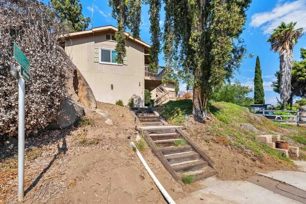 9209 Lakeview Terrace, Lakeside, CA 92040 - Photo 4 of 39, Lakeside, CA