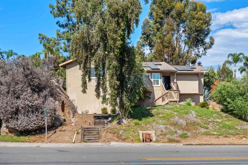 9209 Lakeview Terrace, Lakeside, CA 92040 - Photo 3 of 39, Lakeside, CA