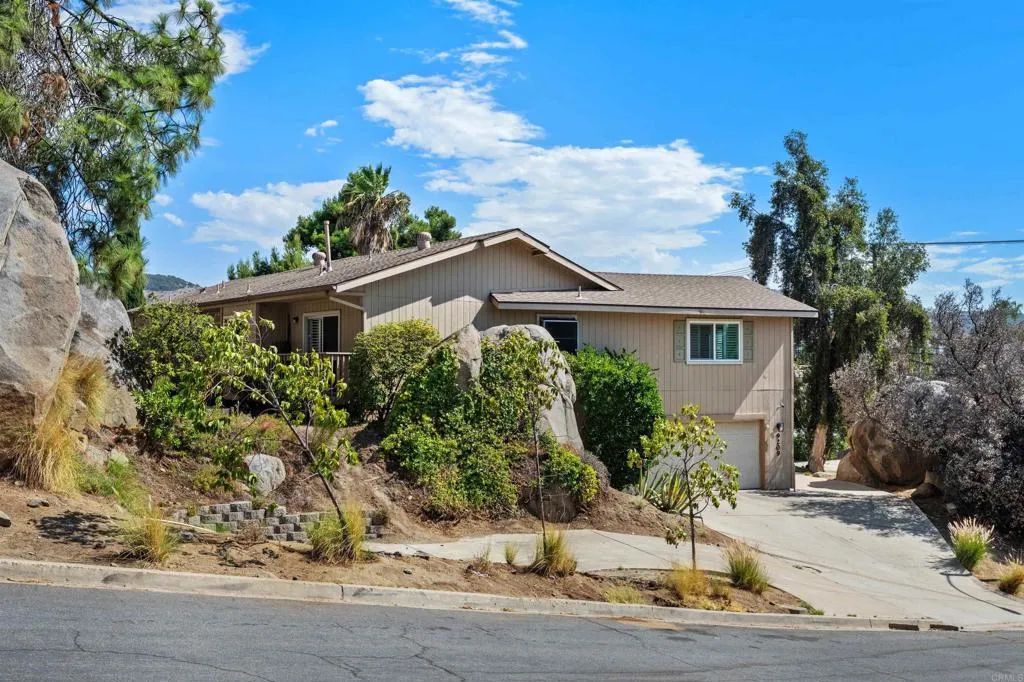 9209 Lakeview Terrace, Lakeside, CA 92040 - Photo 2 of 39, Lakeside, CA