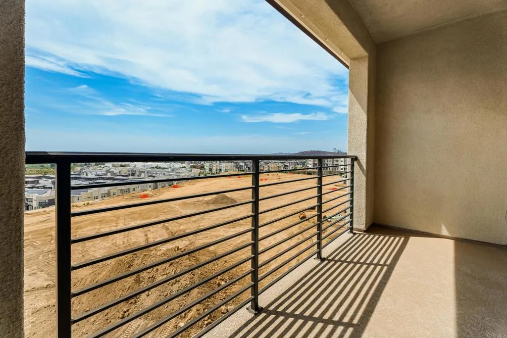 https://cdn.realtyfeed.com/cdn/127/307063776/8b82e7be89bc821e507ffe6bcb864bb4.webp
