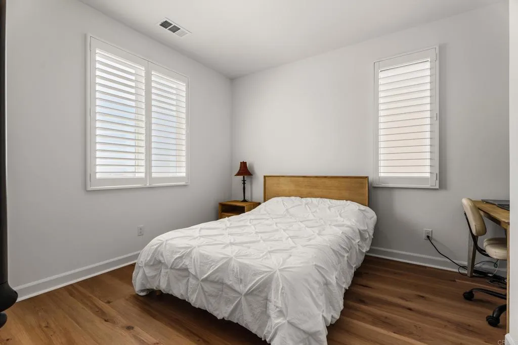 https://cdn.realtyfeed.com/cdn/127/307063776/da812d9180de5981224fcf79711afaac.webp