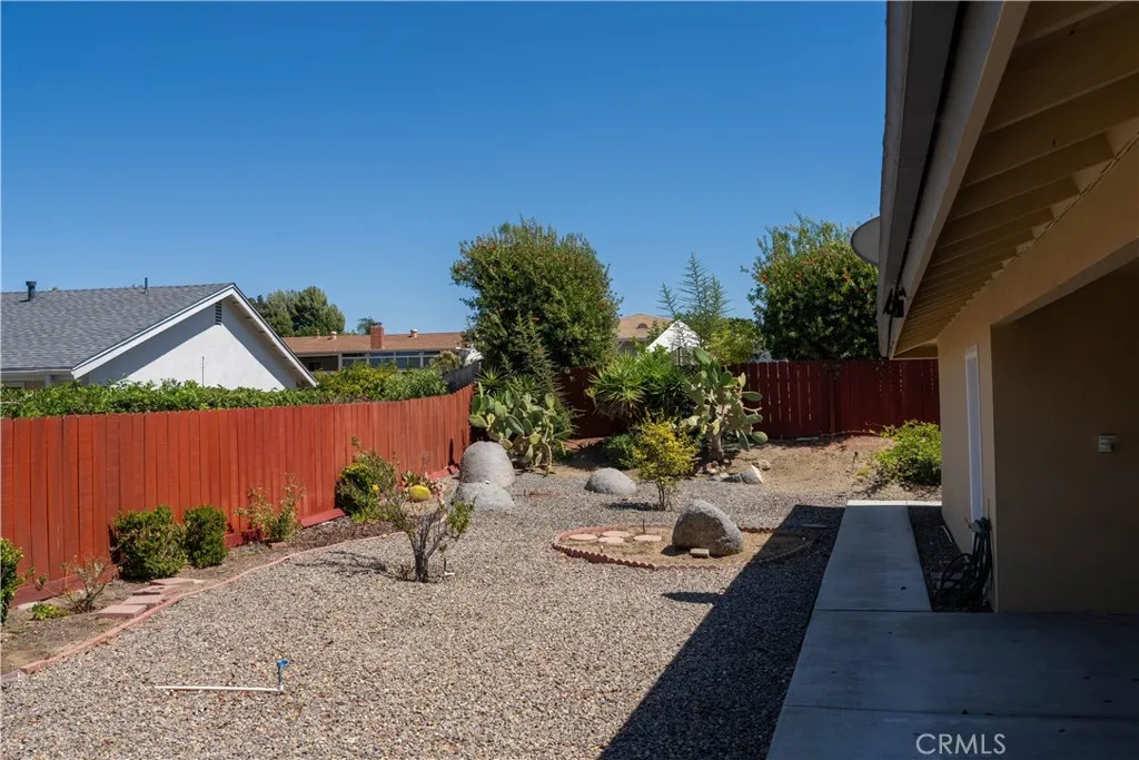 https://cdn.realtyfeed.com/cdn/127/307063804/1051e4fedfbf84099dc529afe57404ca.webp
