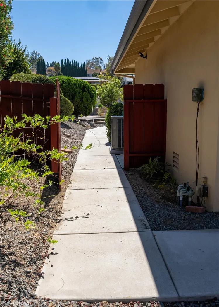 https://cdn.realtyfeed.com/cdn/127/307063804/16520cddb5894723e97754ff9b581f6d.webp