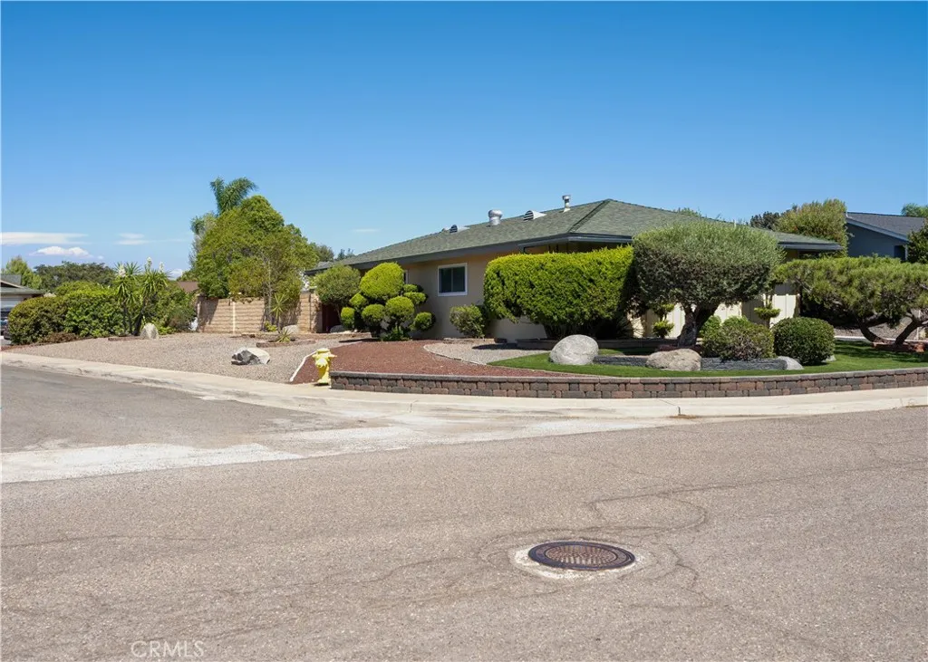 https://cdn.realtyfeed.com/cdn/127/307063804/1a01cf22fbd10917b72d791ab4d107e6.webp
