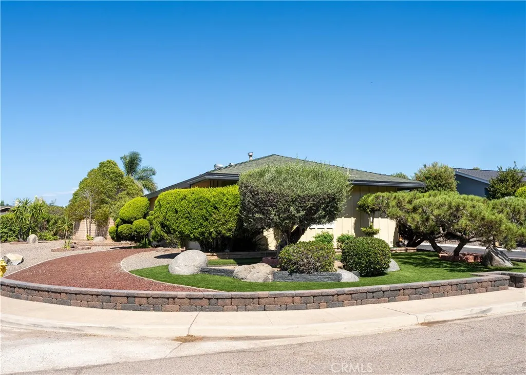 https://cdn.realtyfeed.com/cdn/127/307063804/1df734f237d65be4db008f7e0510ea46.webp