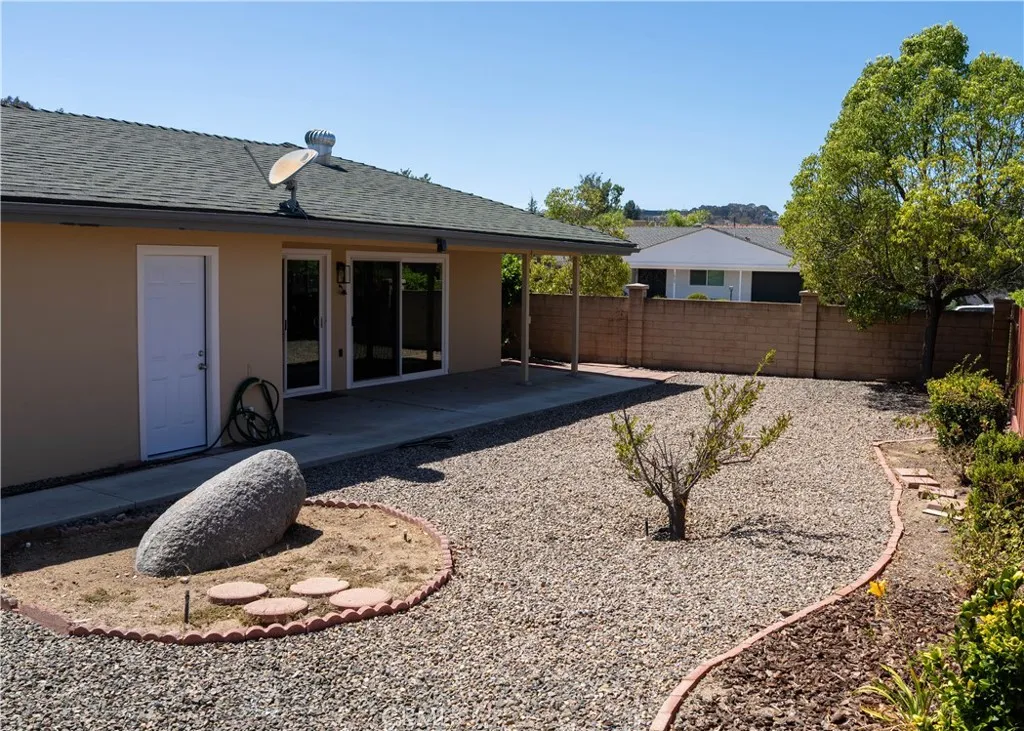 https://cdn.realtyfeed.com/cdn/127/307063804/a6a9fb66ec6a9300c1baee13e33eb193.webp