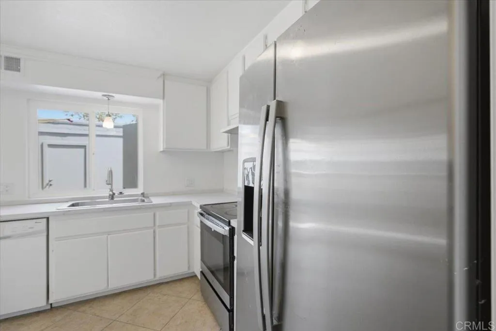 https://cdn.realtyfeed.com/cdn/127/307063805/0c4d8d45fe7339d4b0031d5ed7c9f6f9.webp