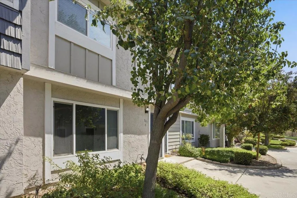 https://cdn.realtyfeed.com/cdn/127/307063805/159e09db7eb8599bfcf1639f5aa5b1ab.webp