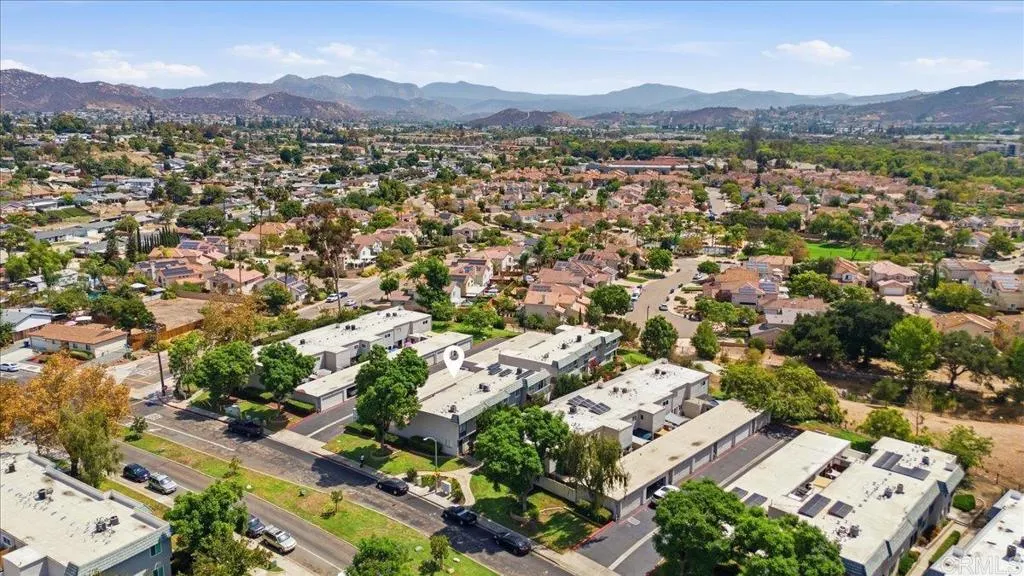 https://cdn.realtyfeed.com/cdn/127/307063805/3bf114c0309691be903a61344fc79ff9.webp