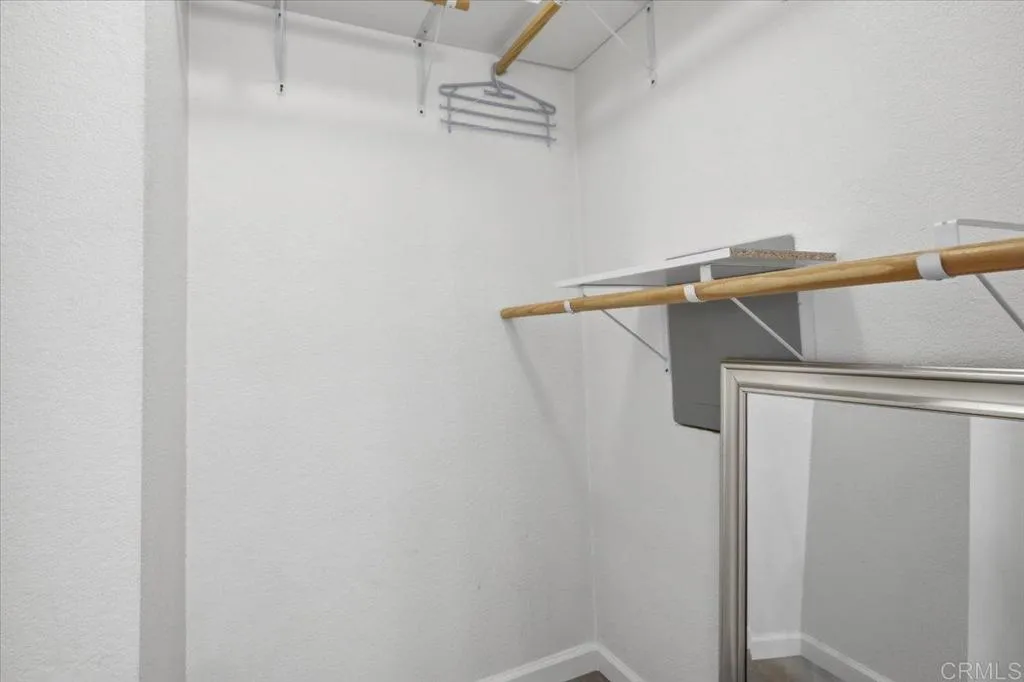 https://cdn.realtyfeed.com/cdn/127/307063805/83f8a08c8b8ab6b92b5f5d1d7442102e.webp