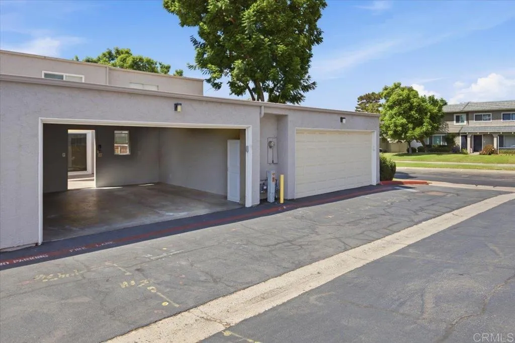 https://cdn.realtyfeed.com/cdn/127/307063805/bdda9d6ed9e0d0a91ac13d40b4d8ae04.webp
