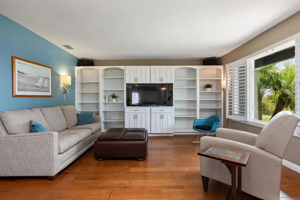 https://cdn.realtyfeed.com/cdn/127/307063877/0258eae02287854a55ba93140285a0bd.webp