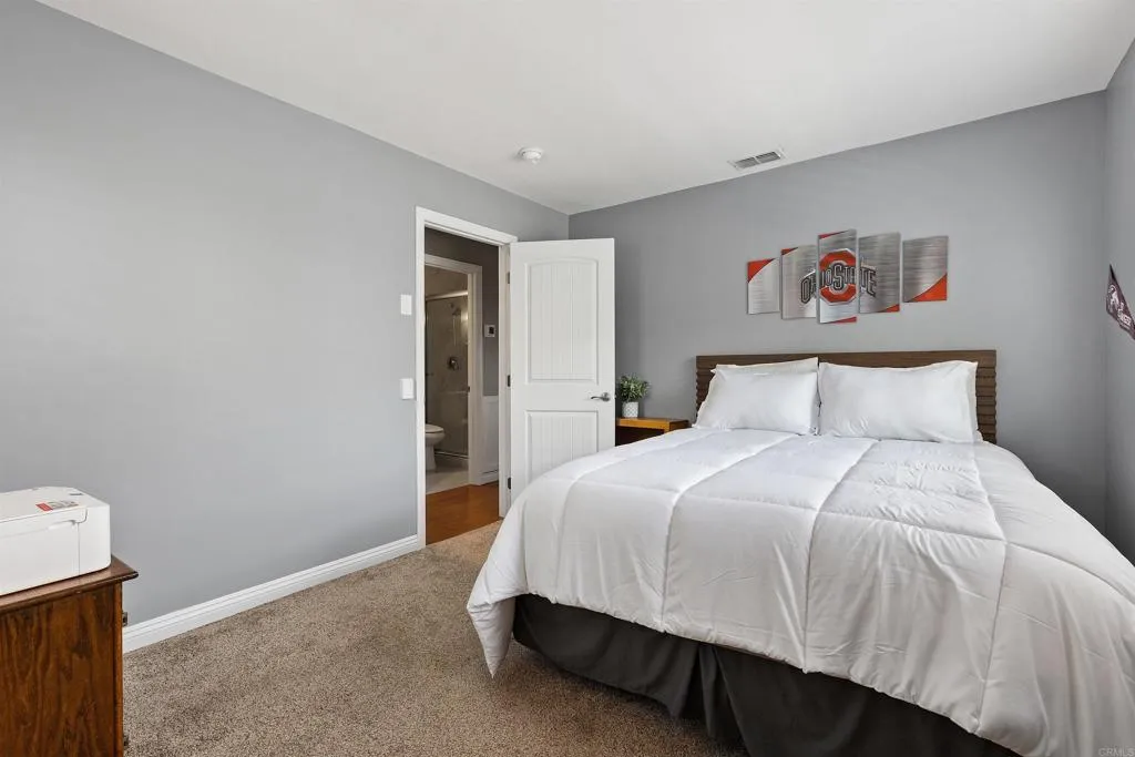 https://cdn.realtyfeed.com/cdn/127/307063877/04f953368b7cb2039e84b0a5de67f7da.webp