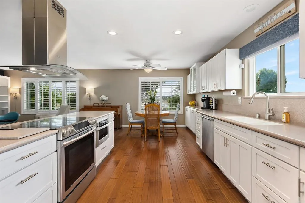 https://cdn.realtyfeed.com/cdn/127/307063877/436ebbaec610058a02af7253ac21d8ae.webp
