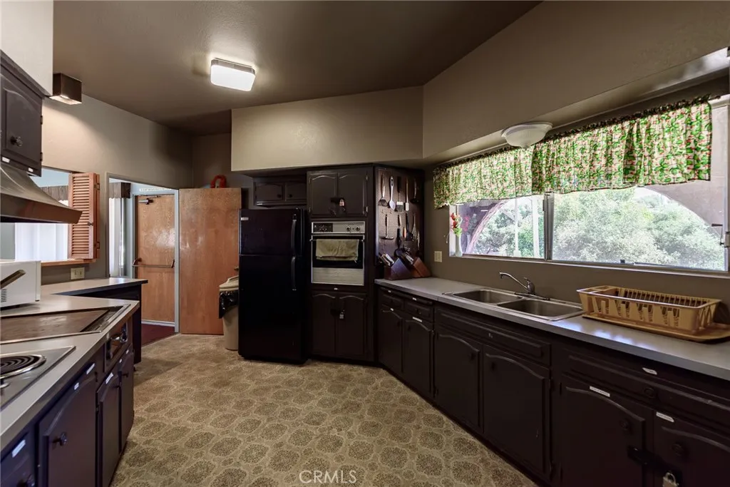 https://cdn.realtyfeed.com/cdn/127/307063882/c47227c1966a60ce7590b811327033b0.webp