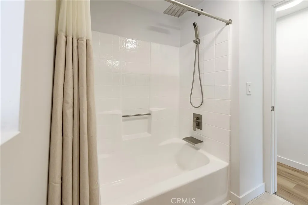 https://cdn.realtyfeed.com/cdn/127/307063882/c9cf858e86fdeef2502436c2d2299fd3.webp