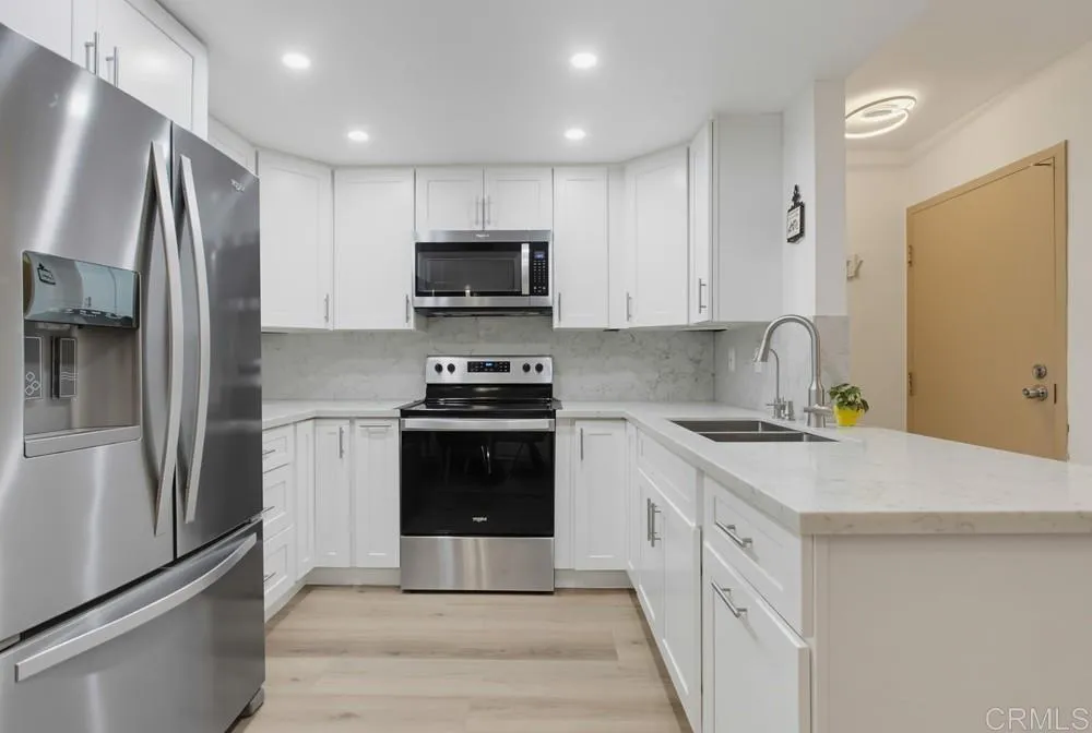 https://cdn.realtyfeed.com/cdn/127/307063983/6b9555d14453b7fcbc1a78cf553ecd9b.webp