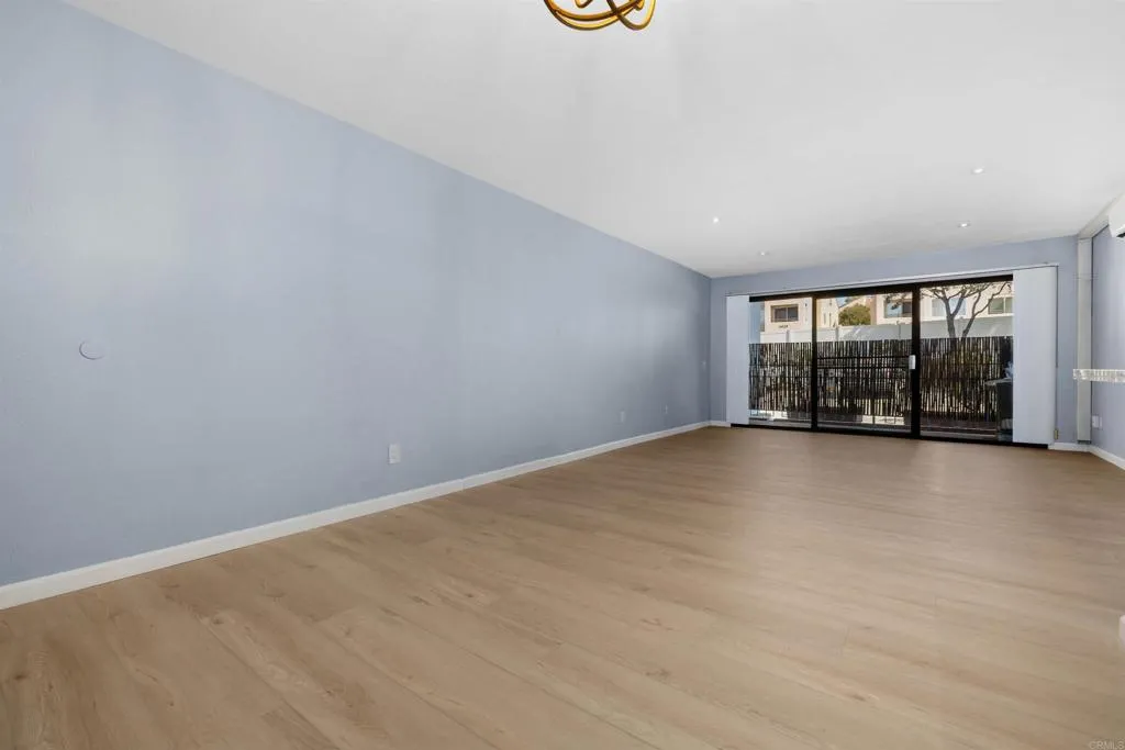 8324 Regents Road Unit 1b, San Diego, CA 92122 - Photo 4 of 28, San Diego, CA