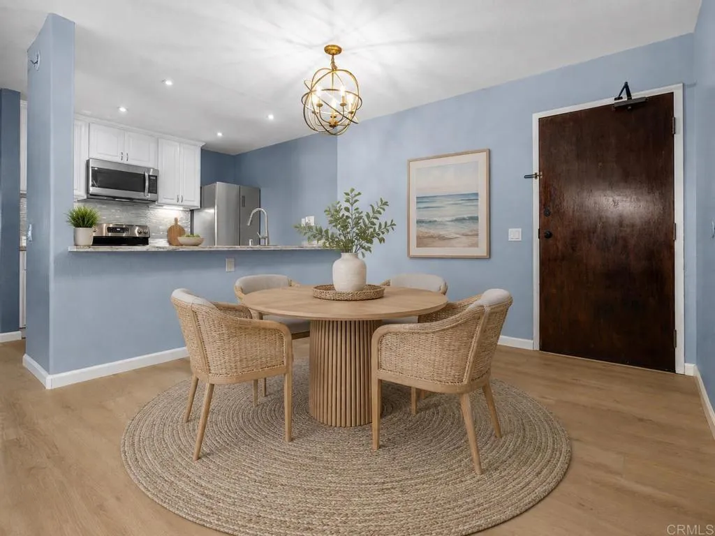8324 Regents Road Unit 1b, San Diego, CA 92122 - Photo 5 of 28, San Diego, CA