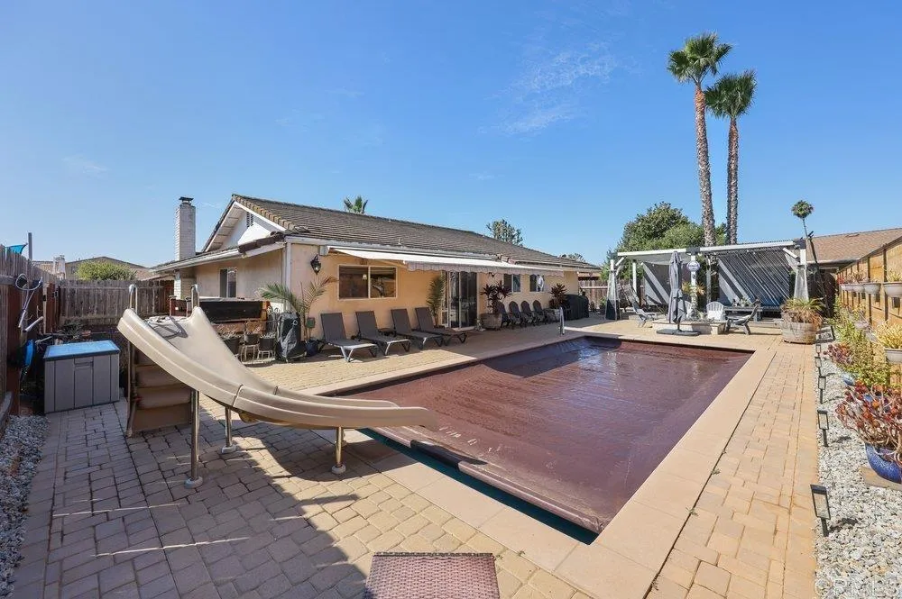 https://cdn.realtyfeed.com/cdn/127/307064024/1f72376badc75f48a1107bae3bd623fb.webp