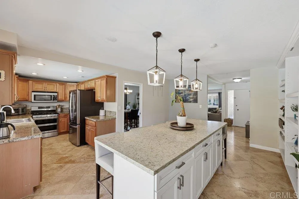 1626 David Dr., Escondido, CA 92026 - Photo 4 of 27, Escondido, CA