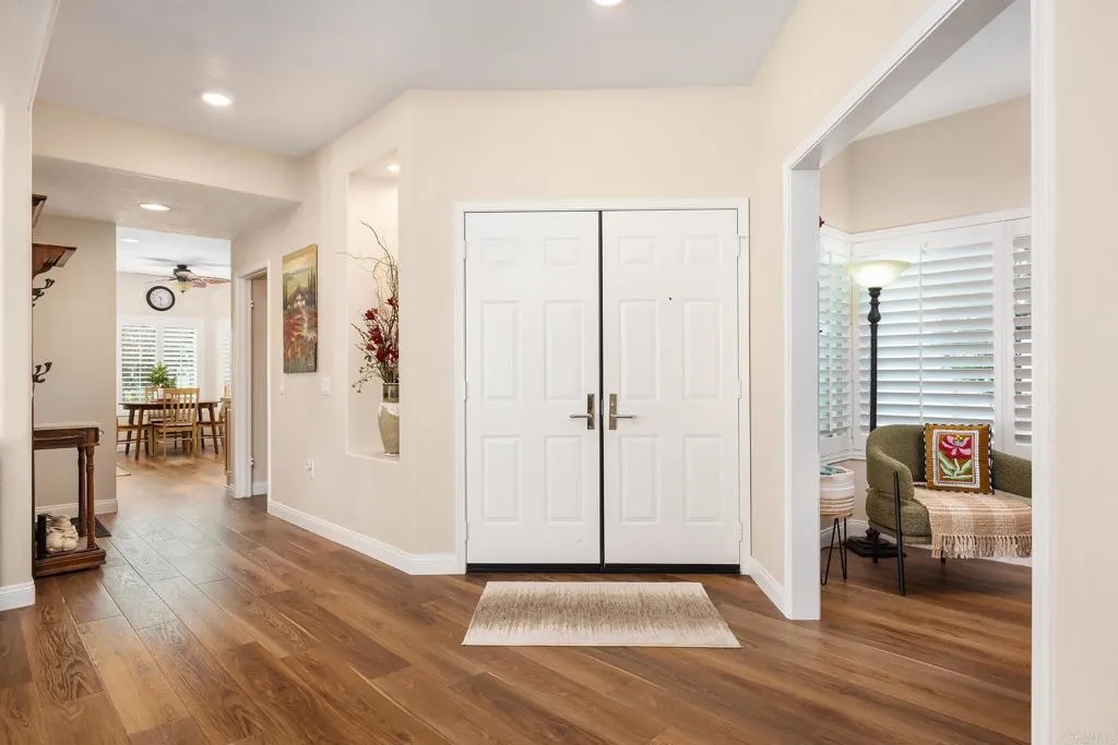 https://cdn.realtyfeed.com/cdn/127/307064026/c0b76b9aa3e462ca1ddcb8ba1dbffe47.webp