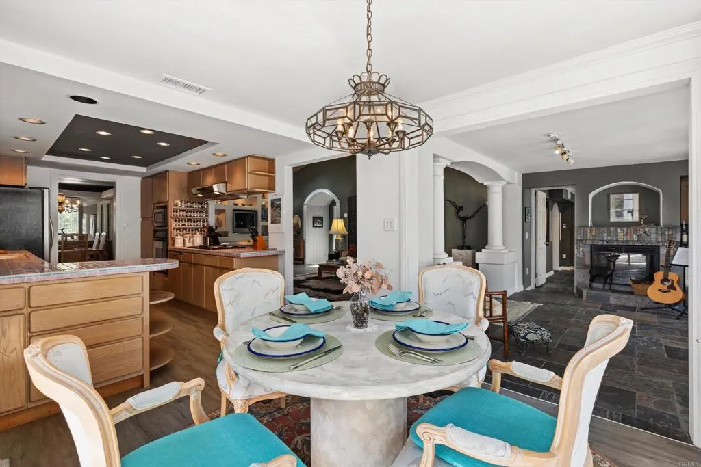 https://cdn.realtyfeed.com/cdn/127/307064049/d28cea914c8b8ced7a24909e66bcb40f.webp