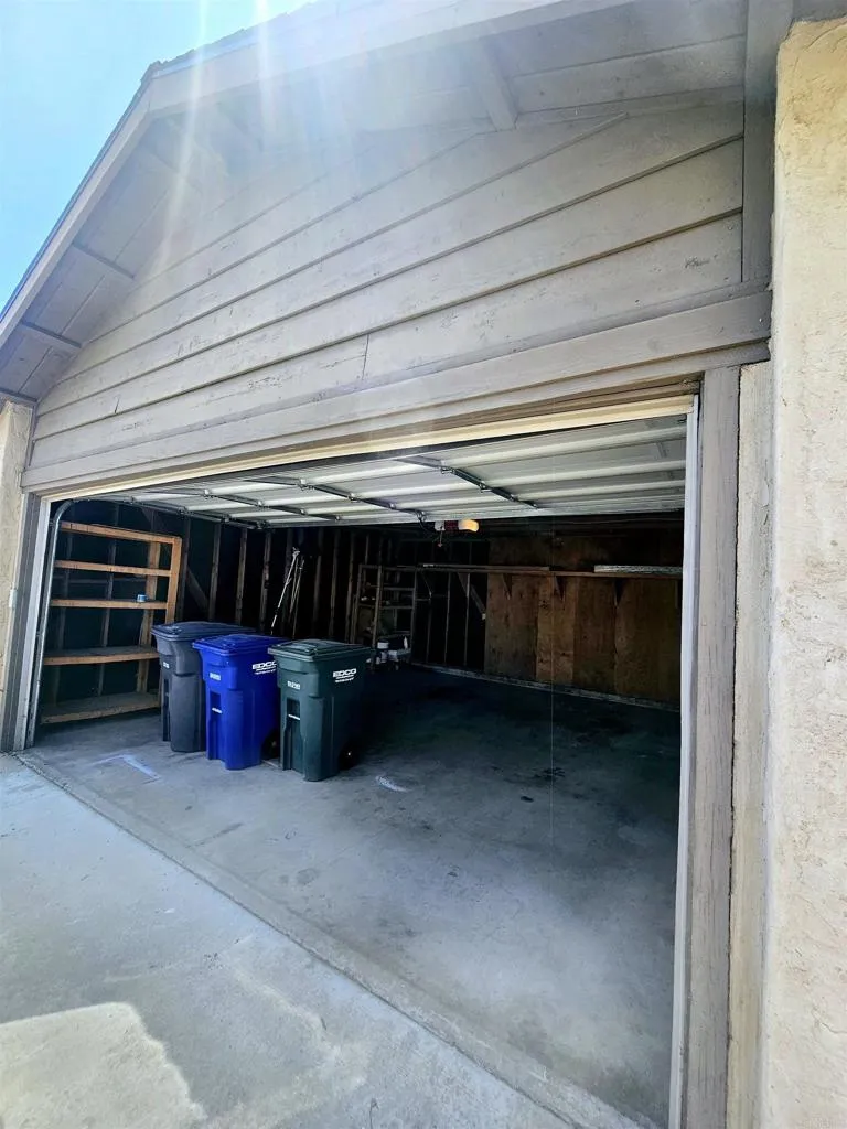 https://cdn.realtyfeed.com/cdn/127/307064103/6eebc101bc6bb8332c11d828bedb05cd.webp