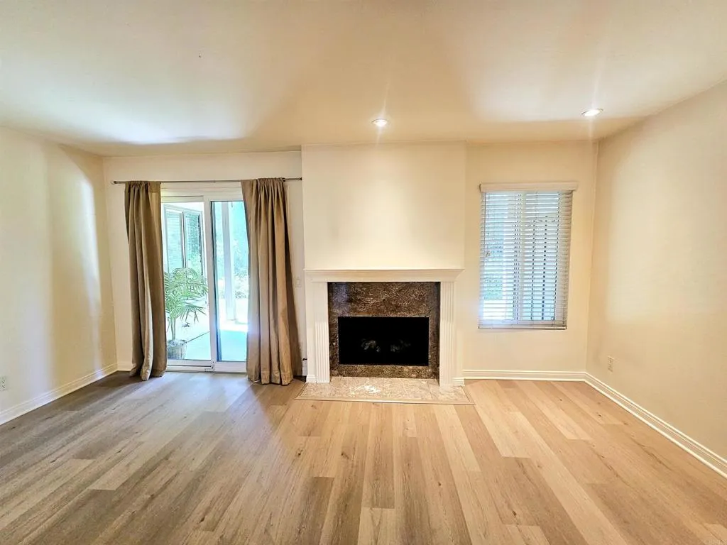 https://cdn.realtyfeed.com/cdn/127/307064103/76c38b676f5240660fba92f9599b43bf.webp