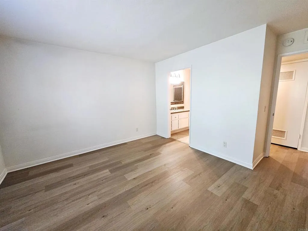 https://cdn.realtyfeed.com/cdn/127/307064103/c01bd7c5ce35460fa625cb71652e5ba3.webp