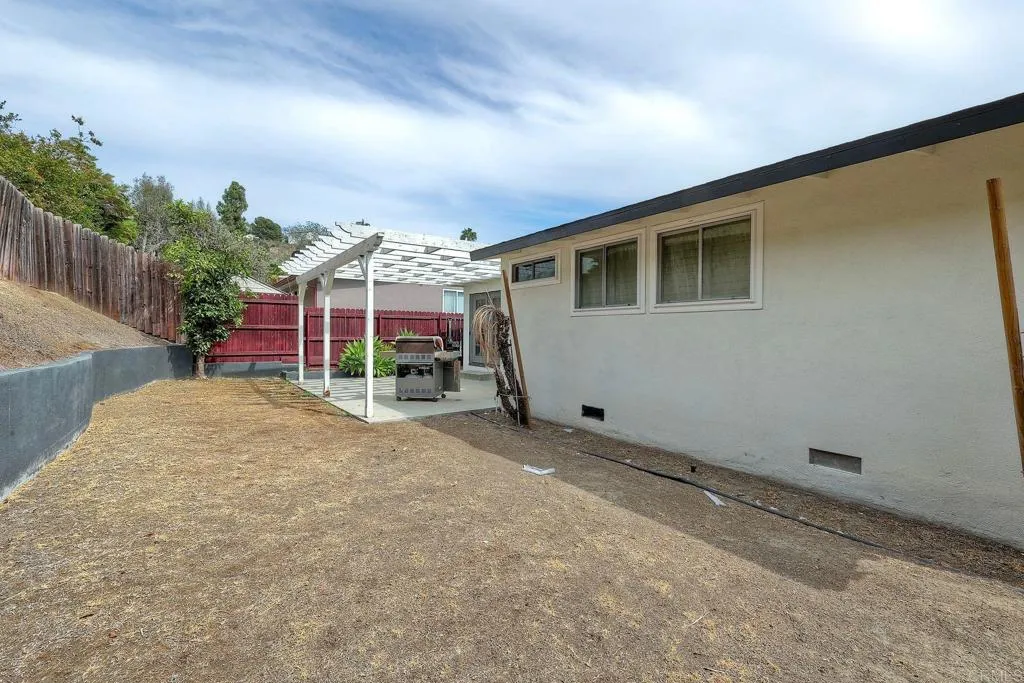 https://cdn.realtyfeed.com/cdn/127/307064108/c08e8cd65605dfb4a9efa1a0b6f461e9.webp