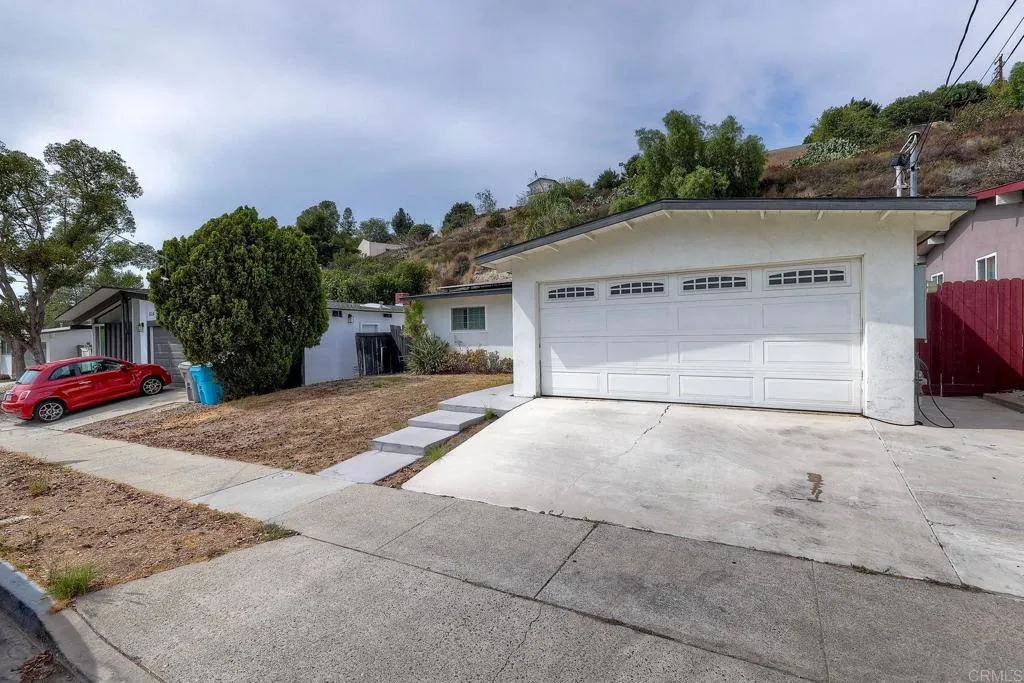 5520 Baja Drive, San Diego, CA 92115 - Photo 4 of 27, San Diego, CA