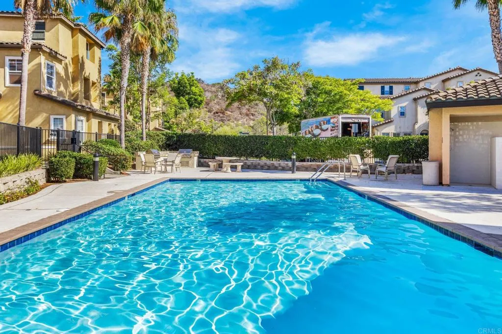 https://cdn.realtyfeed.com/cdn/127/307064151/288ef49523d937617c6784962347f05d.webp