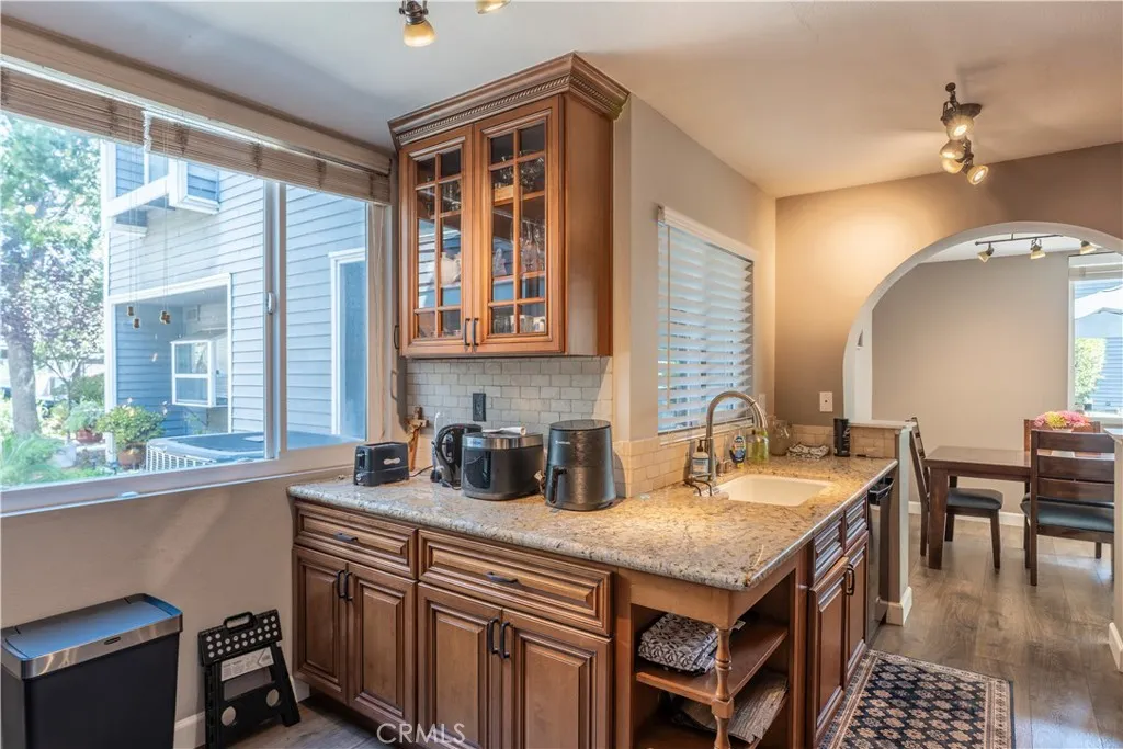 25441 Pine Creek Ln, Wilmington, CA 90441 - Photo 5 of 27, Wilmington, CA