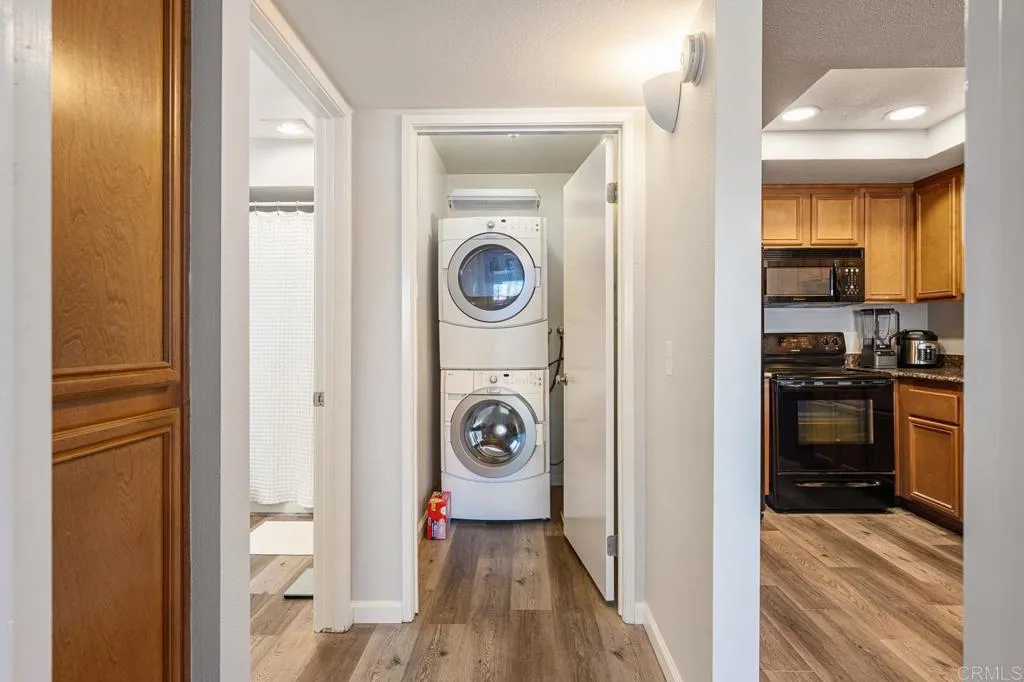 https://cdn.realtyfeed.com/cdn/127/307064220/912b8f05efceed431bc73cf8ae8acaba.webp