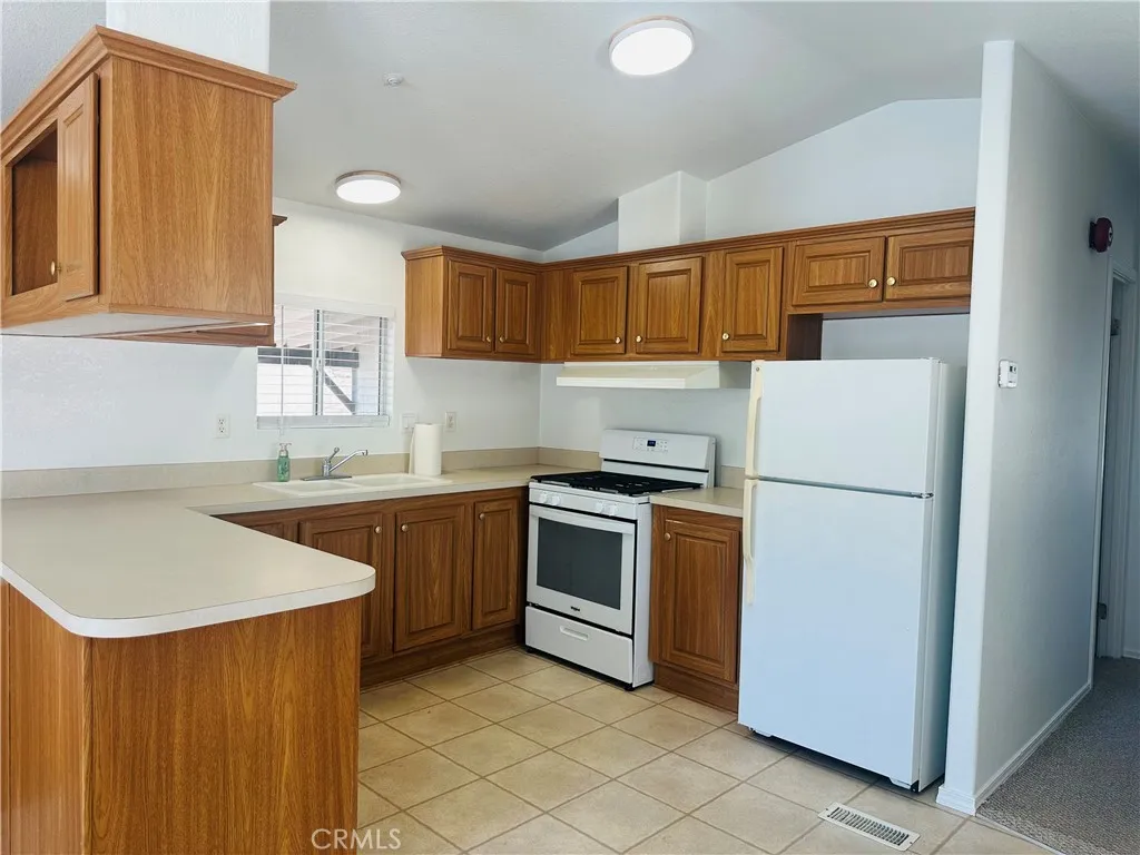 32070 Anna Marie Lane, Bonsall, CA 92003 - Photo 5 of 21, Bonsall, CA