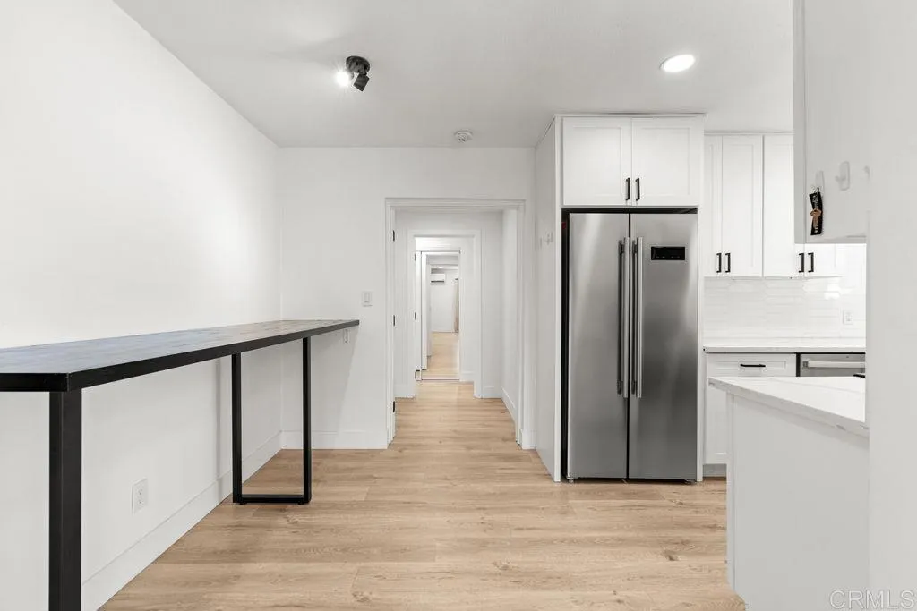 https://cdn.realtyfeed.com/cdn/127/307064293/f49eec756dafd2f7961e406fe5ad07e8.webp