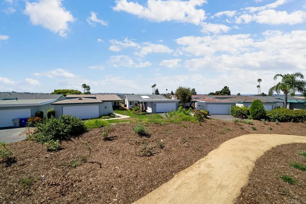 https://cdn.realtyfeed.com/cdn/127/307064315/6419ff6738a0cdbded4d11338bfad295.webp