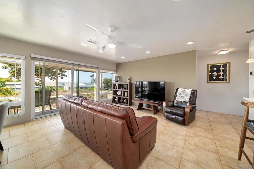 https://cdn.realtyfeed.com/cdn/127/307064315/97962463af2af9c93b7b8f6b7c94e01e.webp