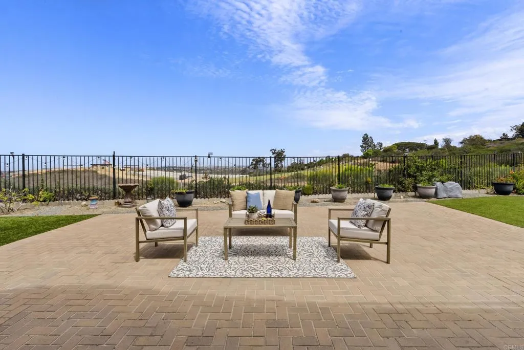 https://cdn.realtyfeed.com/cdn/127/307064384/05ad2138dd7fb91f9484d7297be9e44b.webp