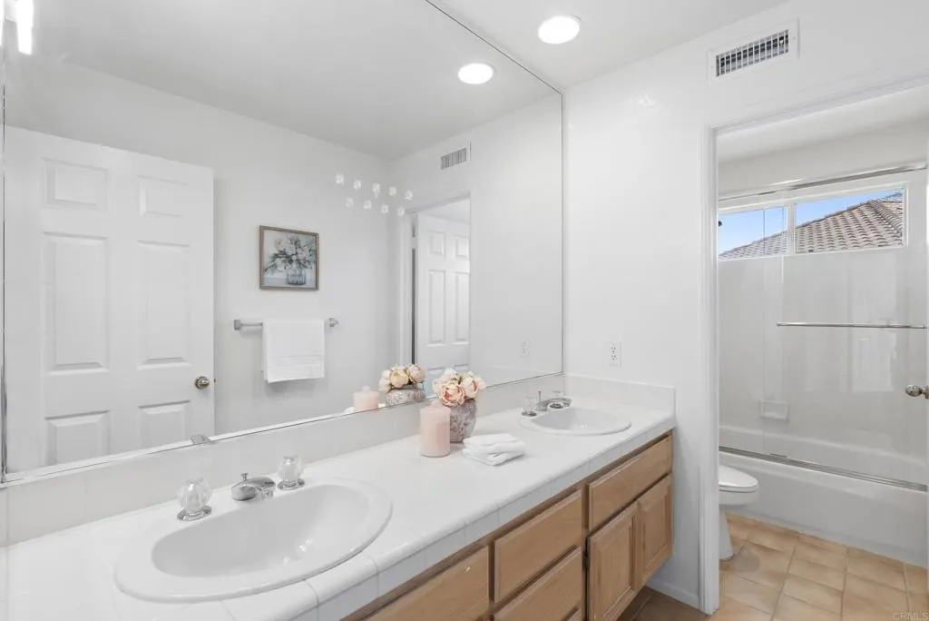 https://cdn.realtyfeed.com/cdn/127/307064384/132a72352c4320e117629704287afcad.webp